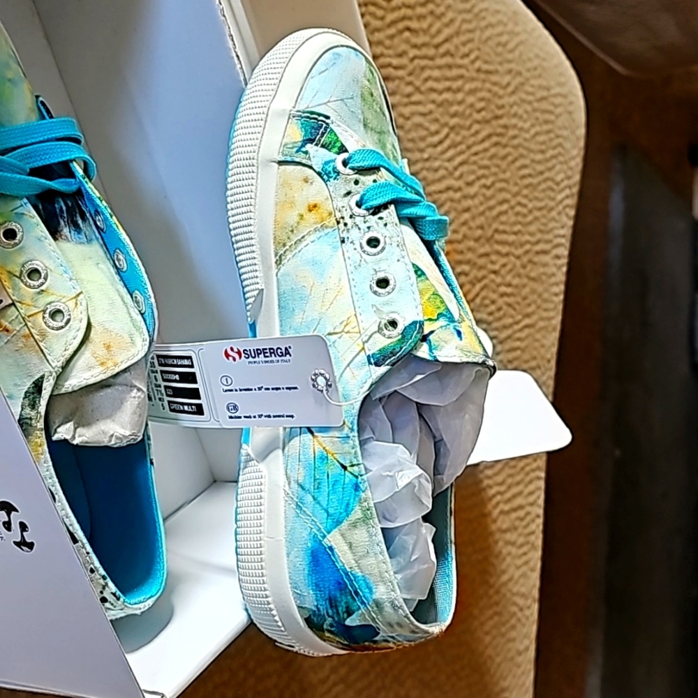 NWT SUPERGA Sneakers